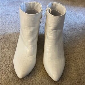 Forever 21 White Ankle Boots Minimalist Design